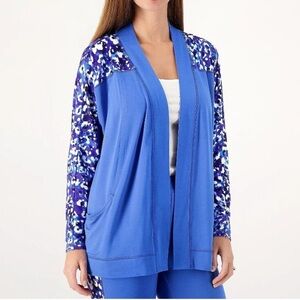 🌟4/$13🌟 NWT Isaac Mizrahi Vibrant Blue Patterned Cardigan
